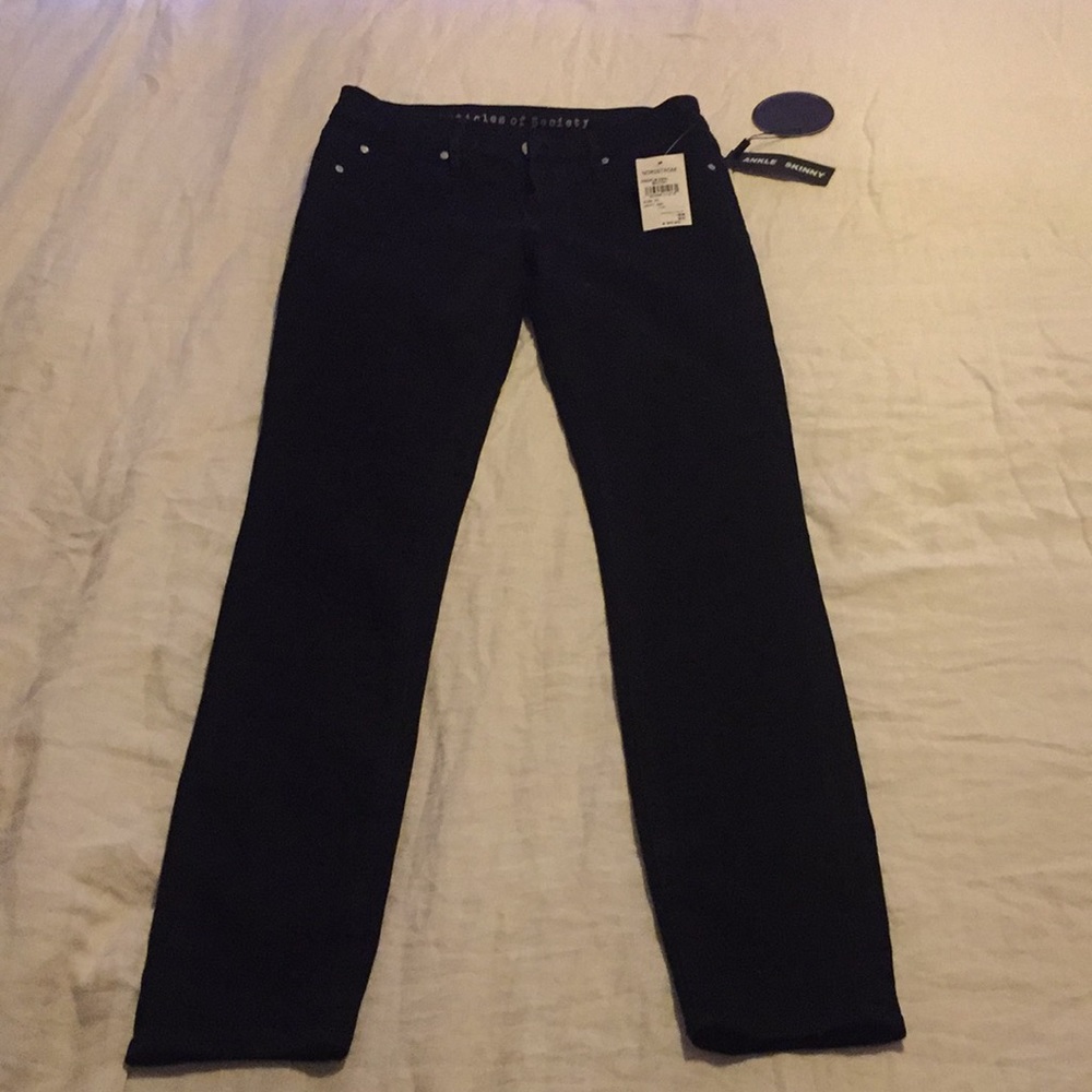 Black skinny jeans NWT